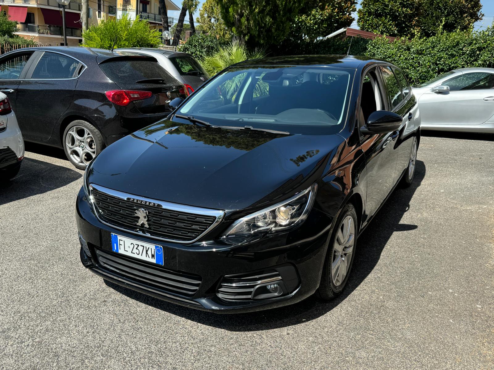 Peugeot 308 BUSINESS 1.6 120cv diesel